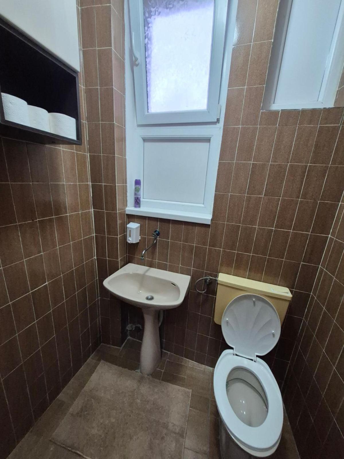 Authentic Belgrade Centre Apartments For Large Groups, Republic Square - Up To 47 People In 5 Apartments Стая снимка