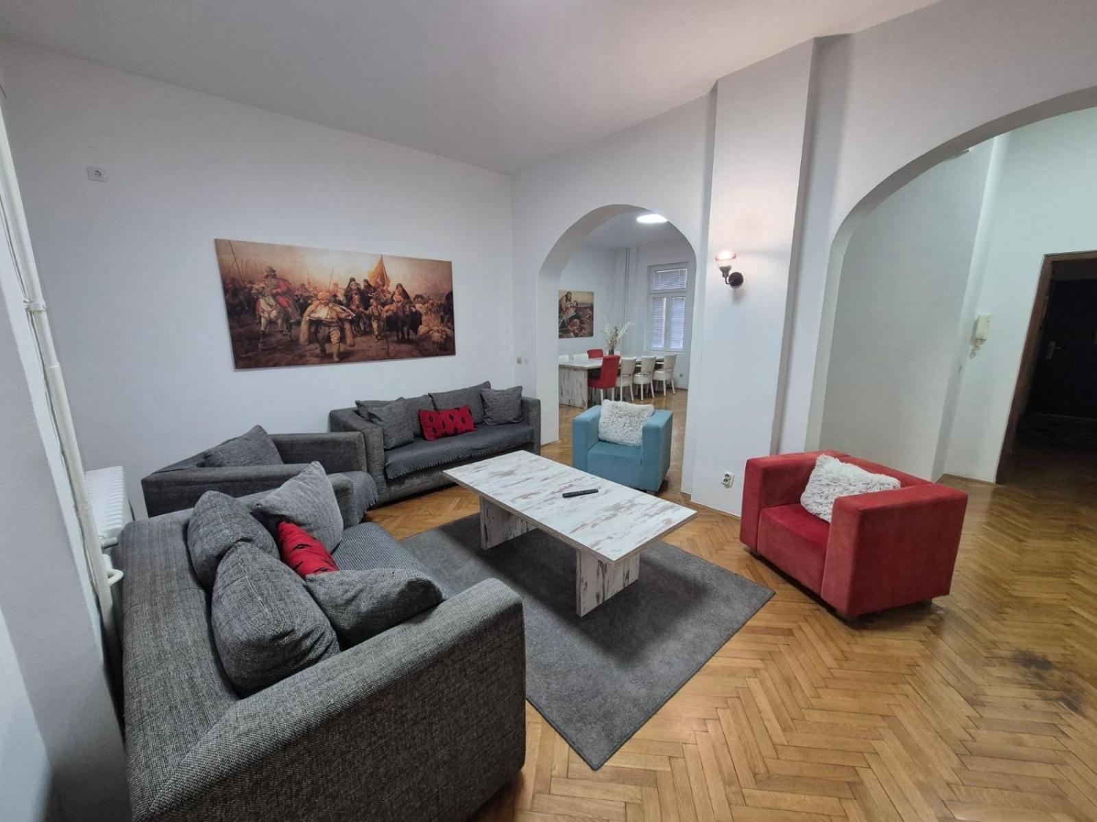 Authentic Belgrade Centre Apartments For Large Groups, Republic Square - Up To 47 People In 5 Apartments Стая снимка