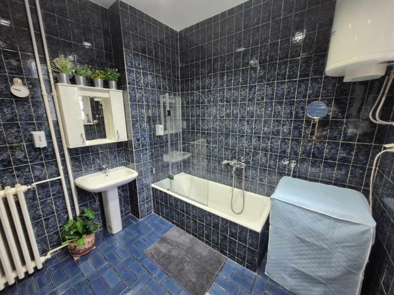Authentic Belgrade Centre Apartments For Large Groups, Republic Square - Up To 47 People In 5 Apartments Стая снимка